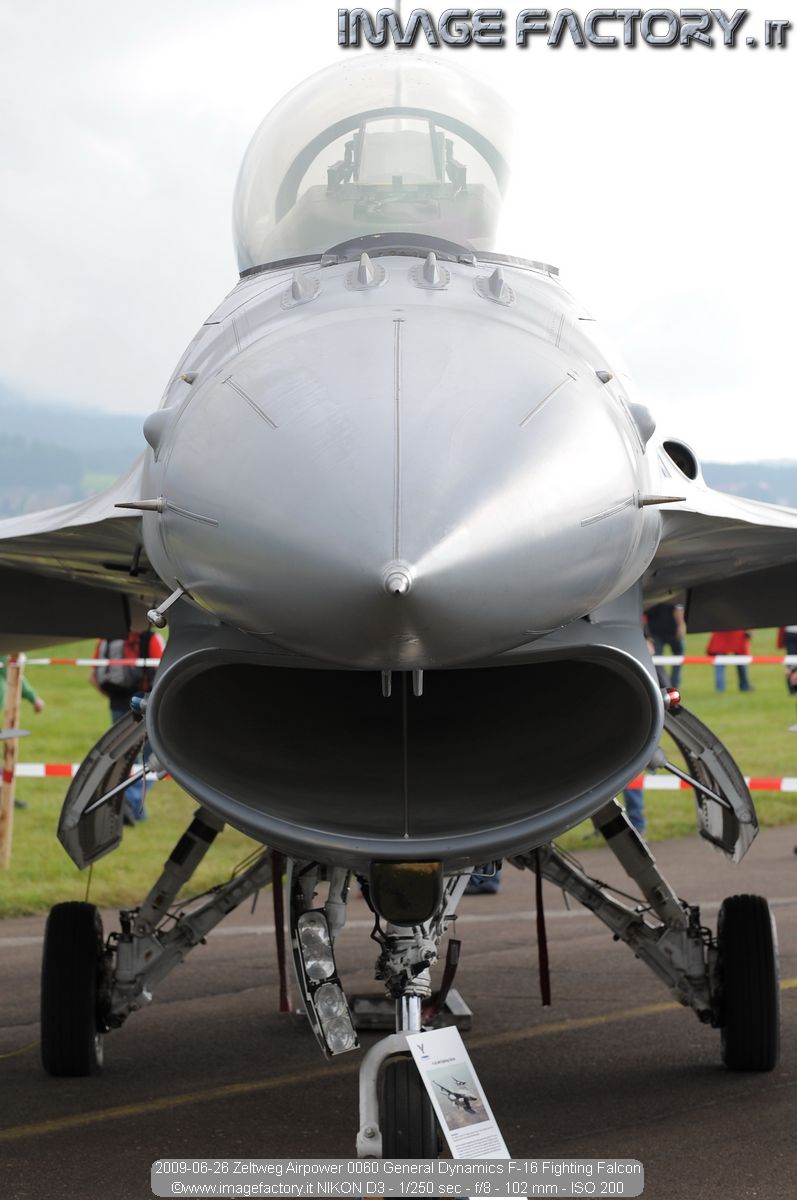 2009-06-26 Zeltweg Airpower 0060 General Dynamics F-16 Fighting Falcon